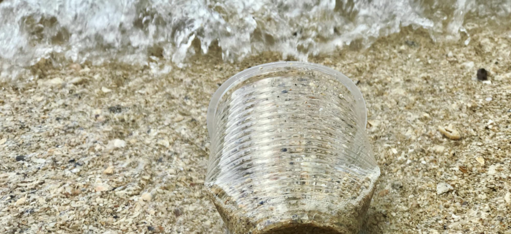 gobelet déchet plastique